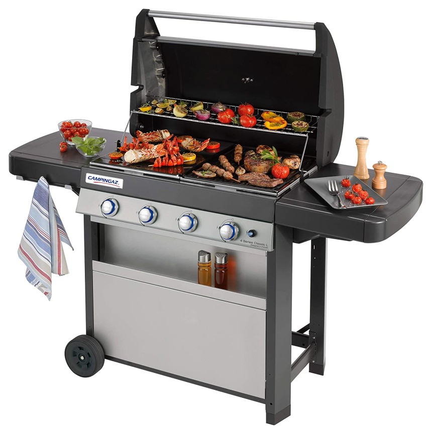 Il barbecue a gas CAMPINGAZ 4 Series L ha un'ampia area di cottura di 78 x 35 cm, che può grigliare senza alcun problema una cena per oltre 10 persone